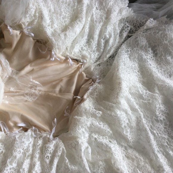 INBAL DROR wedding gown - Picture 7 of 12